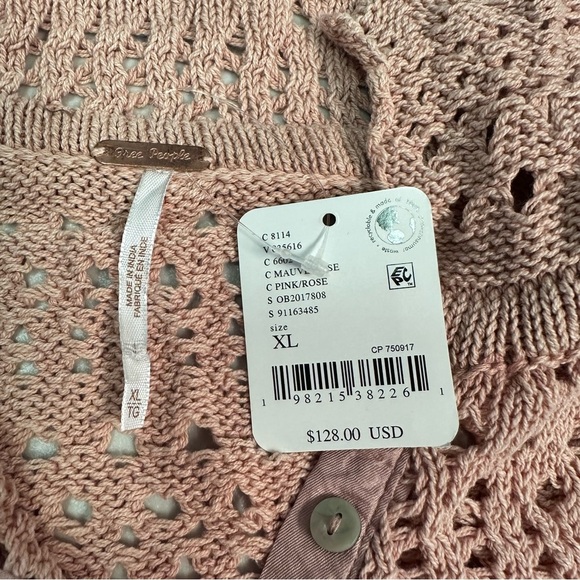 Free People Crochet Lace Blouse in Dusty Pink - Picture 5 of 8